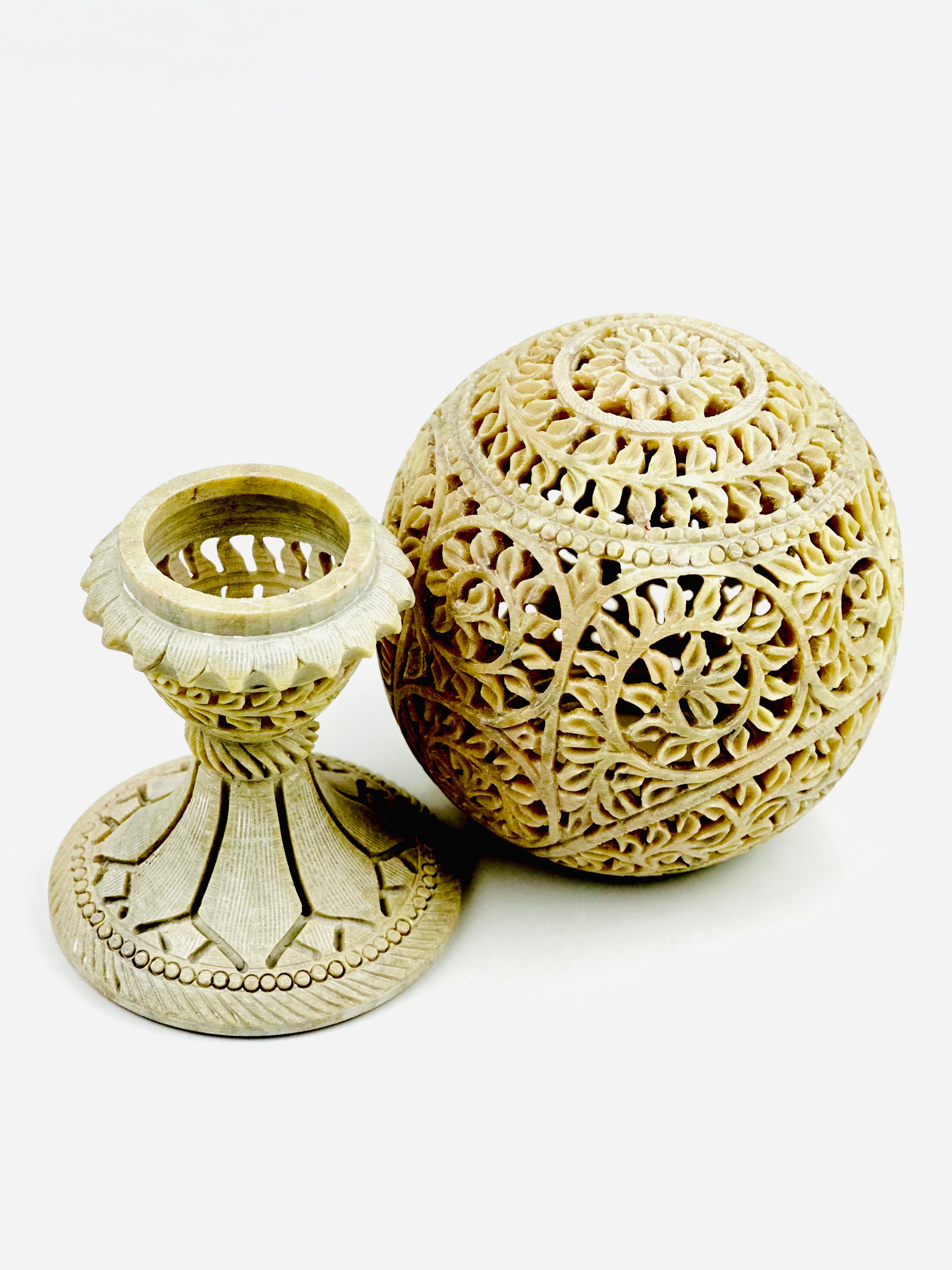Ornate Sphere Lantern – 3.8"BD x 2"CD x 5.5"B x 9.5"H - Tejo