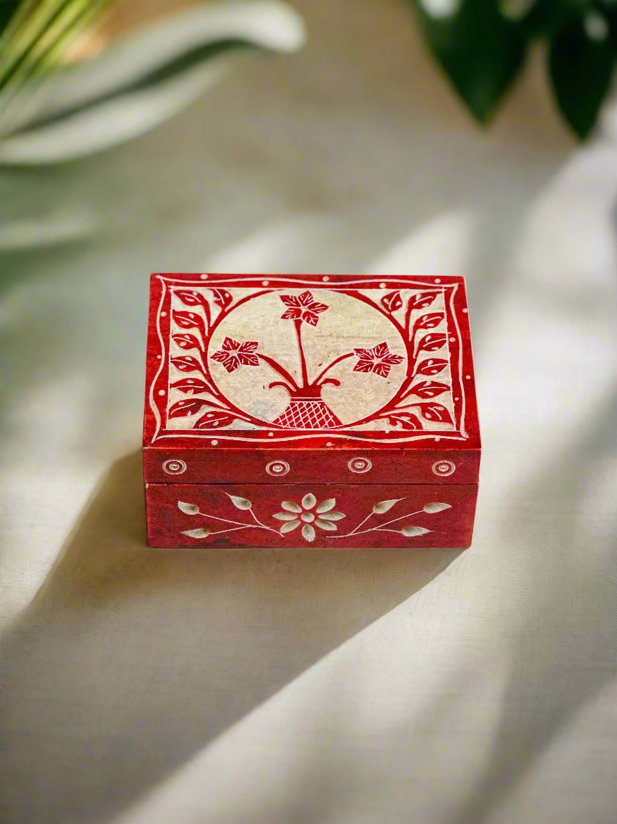 Scarlet Flowerpot Hand-Carved Soapstone Box - 4"L x 3"B x 1.5"H - Tejo