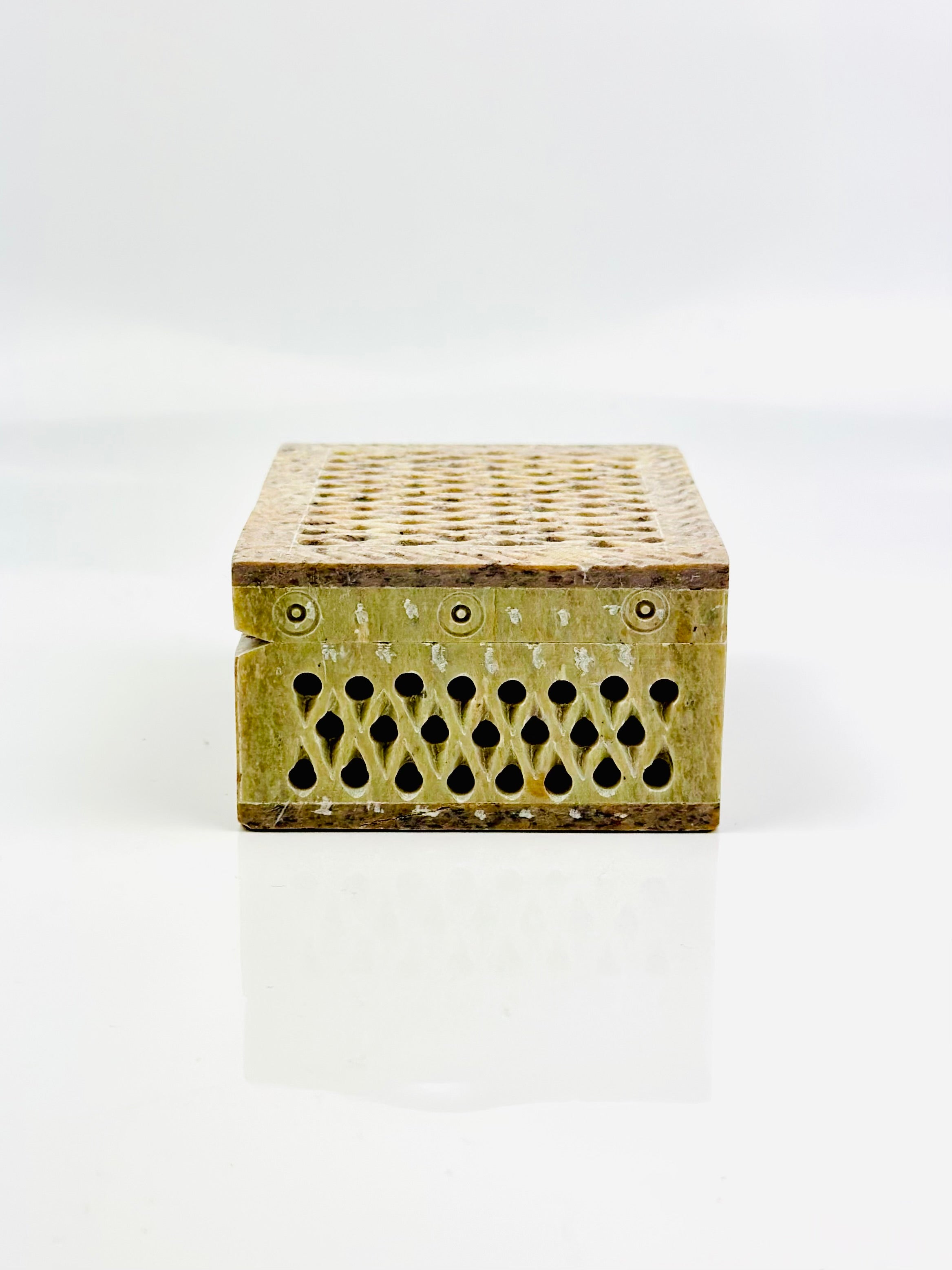Safari Lattice Carving Hand-Carved Soapstone Box - 4"L x 3"B x 1.5"H - Tejo