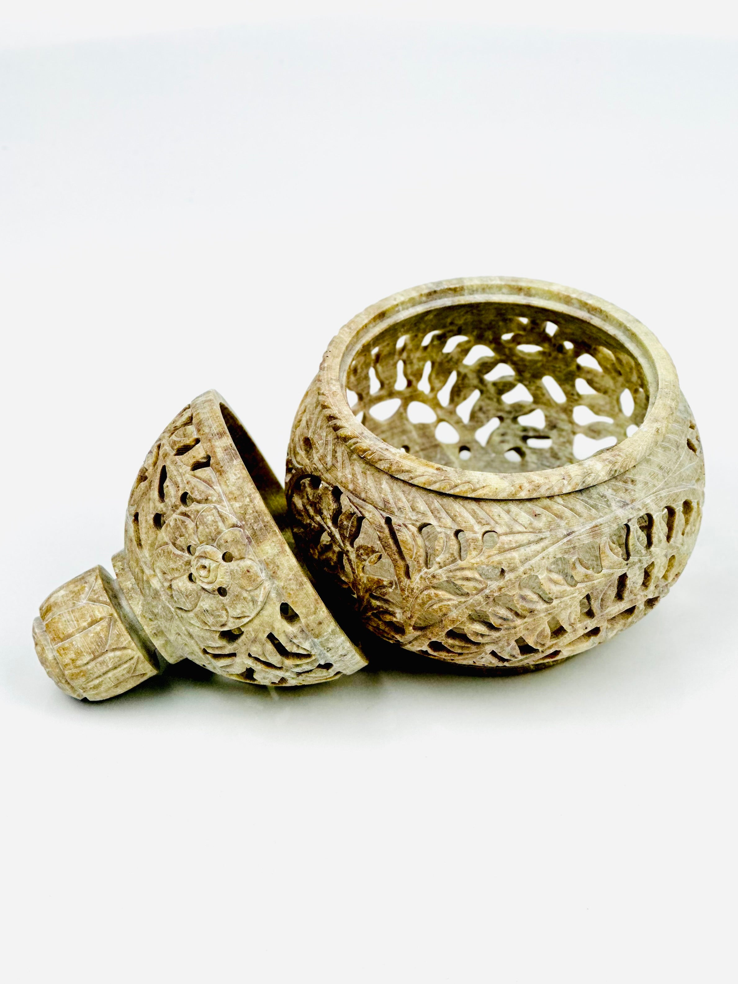 Eden Glow Flower Tea Light Holder- 4"L x 4"B x 5.5"H - Tejo
