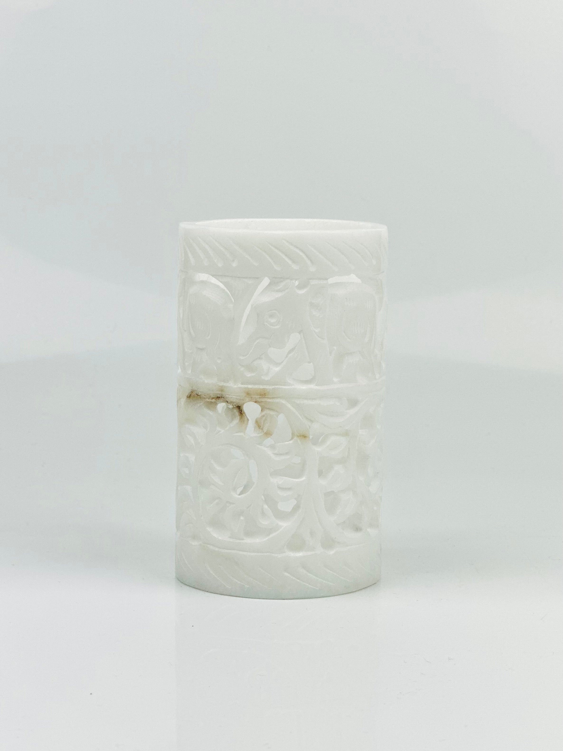 Snow Elephant Marble Holder – 4"H x 2.2"BD x 2.2"TD - Tejo