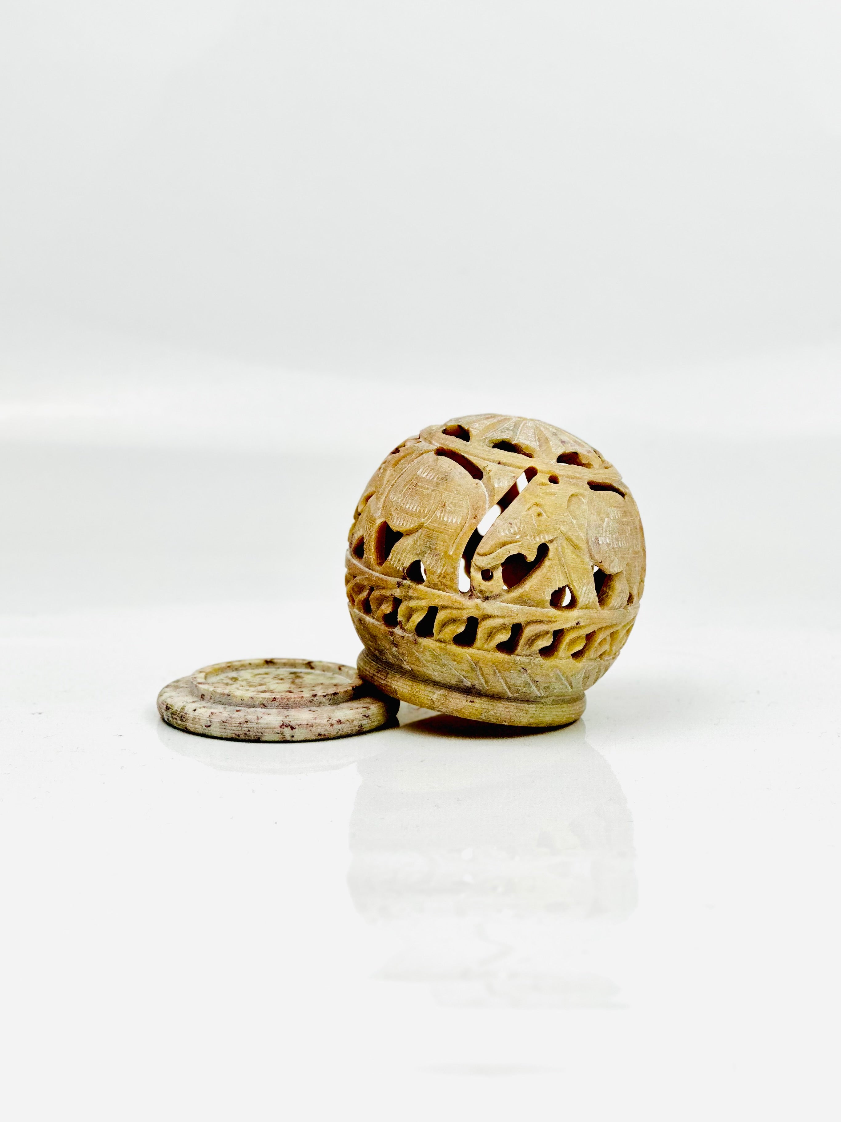 Orchid Elephant Glow Ball - 2.5"H x 2"BD x 2.5"B - Tejo