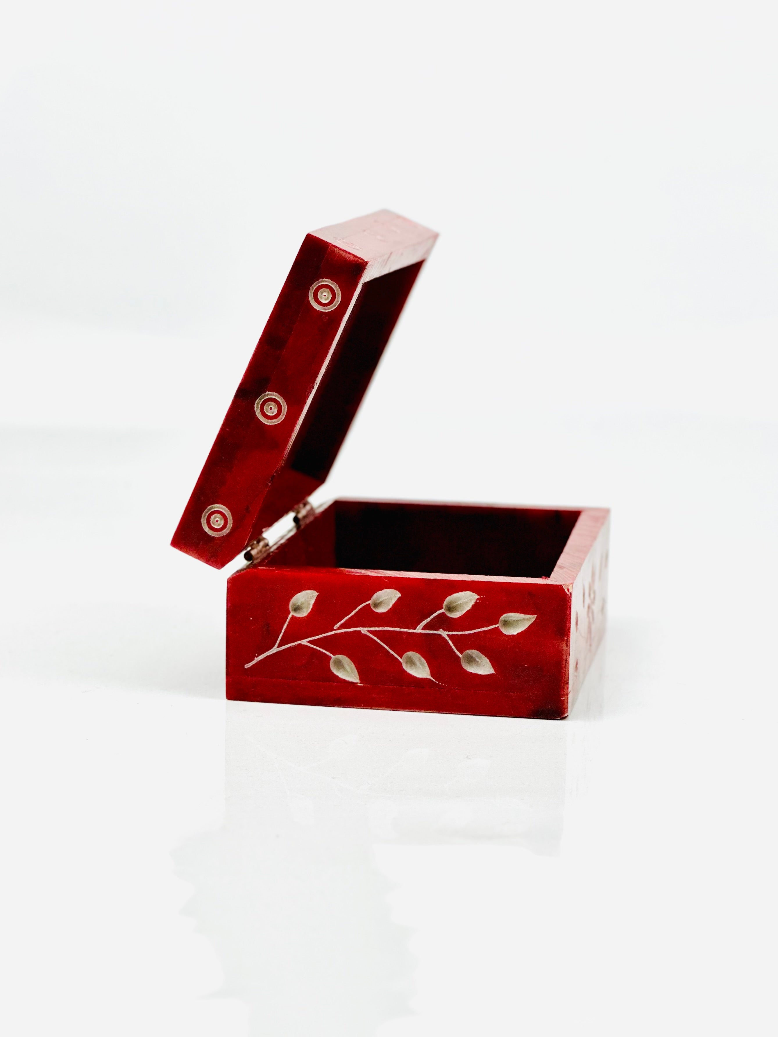 Scarlet Flowerpot Hand-Carved Soapstone Box - 4"L x 3"B x 1.5"H - Tejo