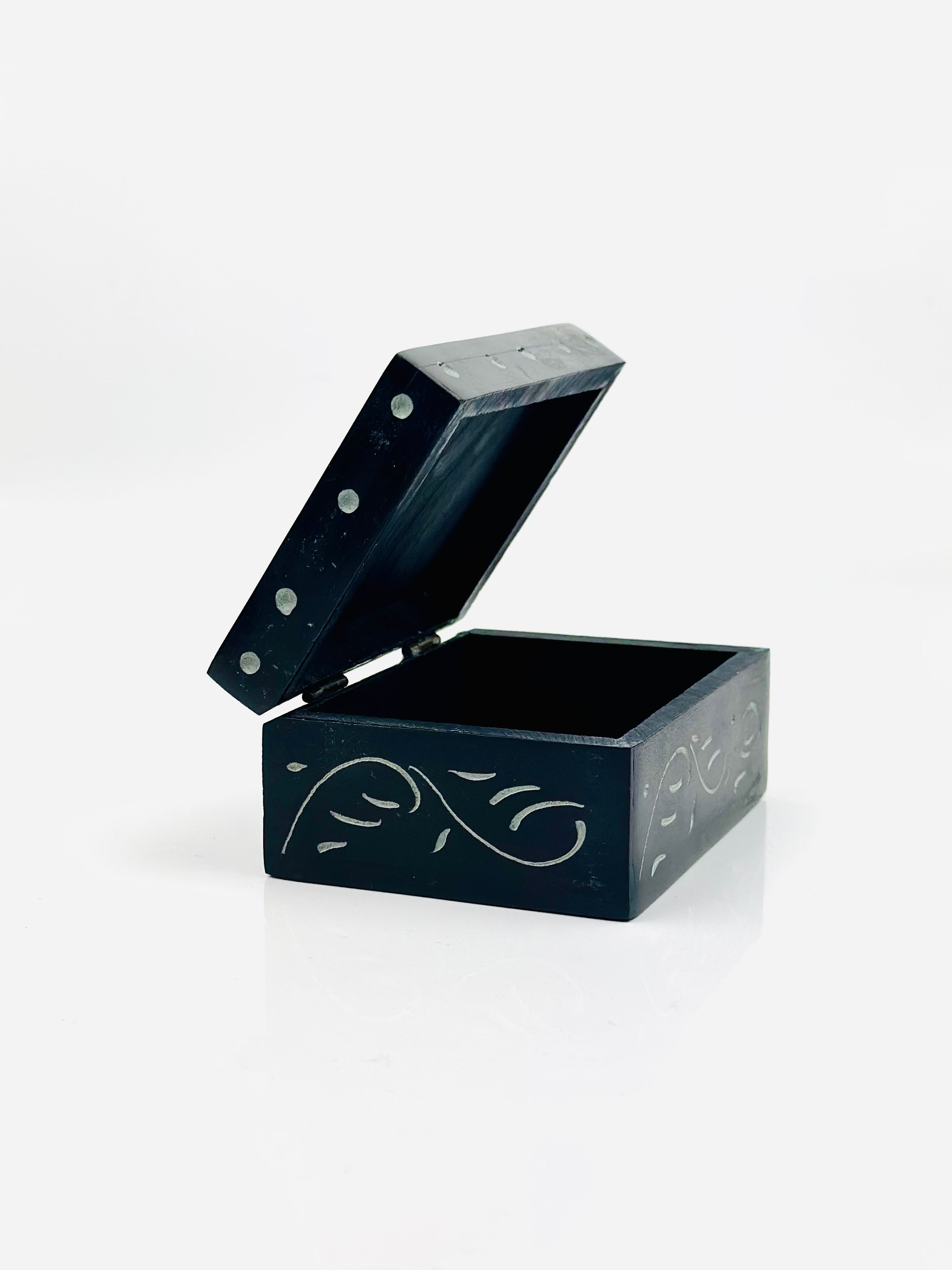 Noir Daisy Hand Carved Soapstone Box – 4"L x 3"B x 1.8"H - Tejo