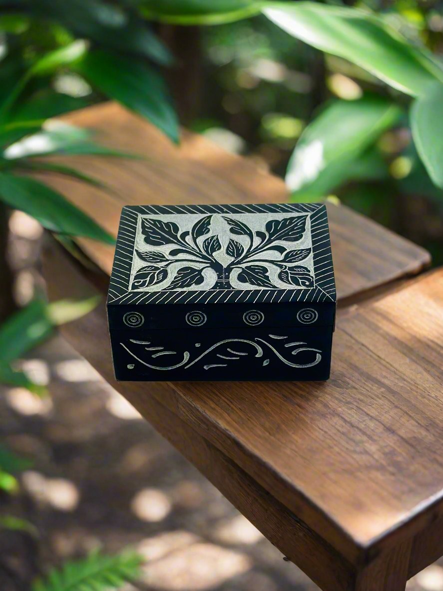 Noir Leaf Hand Carved Soapstone Box – 4"L x 3"B x 1.8"H - Tejo